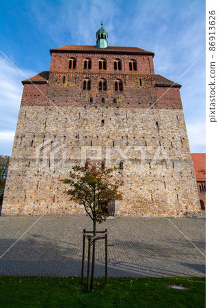 Cathedral in Havelberg, Saxony-Anhalt, Germany Cathedral in Havelberg, Saxony-Anhalt, Germany 86913626