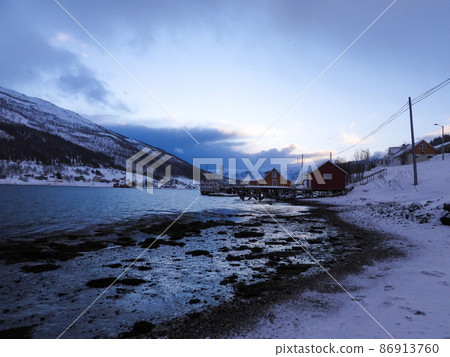Fjord in Winter, Kvaloya, Norway 86913760