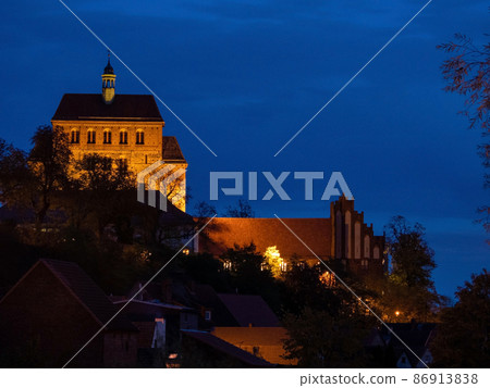 Cathedral in Havelberg, Saxony-Anhalt, Germany Cathedral in Havelberg, Saxony-Anhalt, Germany 86913838