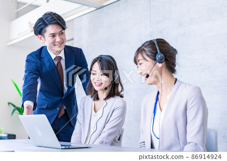 Operators and businessmen Operators and businessmen 86914924