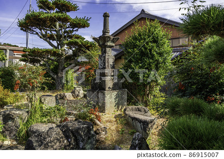 三重縣龜山市關驛觀音法京院 86915007