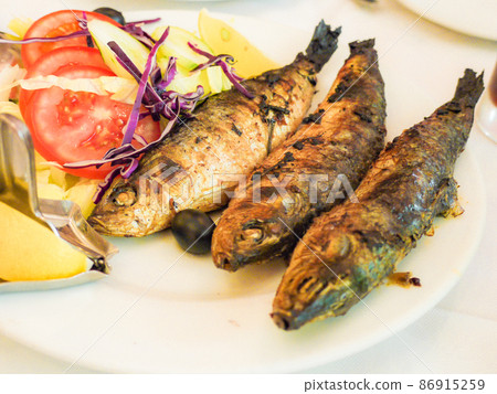 Macau Portuguese restaurant Iwashi grilled with salt 86915259