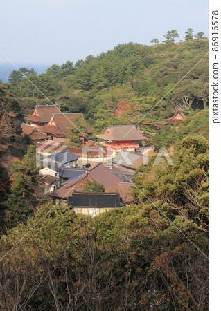 Hinomisaki Shrine seen from Misaki Umineko Kaido 86916578