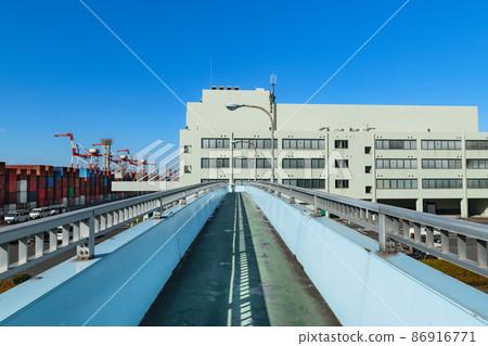 東京台場青海集裝箱碼頭人行道 東京台場青海集裝箱碼頭人行道 86916771