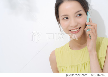 無袖的女人 86916782