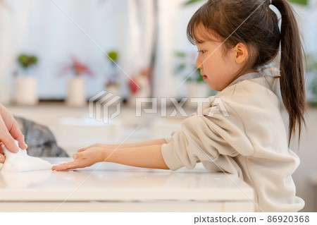 slime liquid play play children lifestyle slime liquid play play children lifestyle 86920368