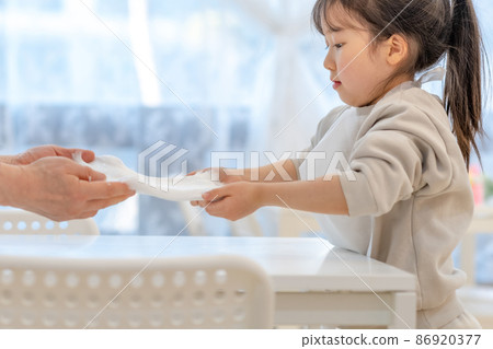 slime liquid play play children lifestyle slime liquid play play children lifestyle 86920377