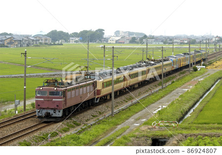 北陸本線加賀-笠間-三河JR西EF81-106+485系列K01編隊+103系列 北陸本線加賀-笠間-三河JR西EF81-106+485系列K01編隊+103系列 86924807