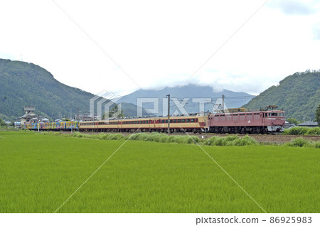 北陸本線Yuno-Imajo JR West EF81-106+485系列K01編隊+103系列 北陸本線Yuno-Imajo JR West EF81-106+485系列K01編隊+103系列 86925983