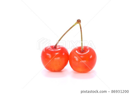 來自山形縣的櫻桃佐藤錦,兩個小情人相連,明亮的背景 來自山形縣的櫻桃佐藤錦,兩個小情人相連,明亮的背景 86931200