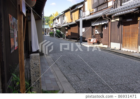 Kyoto City: Kamishichiken Townscape 86931471