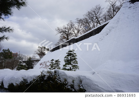 Morioka Castle Ruins Park with stunning stone walls Morioka Castle Ruins Park with stunning stone walls 86931693