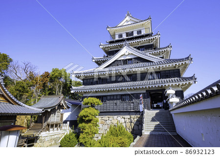 Nakatsu Castle, one of Japan's three major water castles (Nakatsu City, Oita Prefecture) 86932123