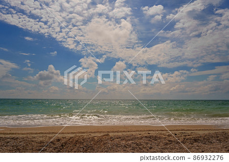 Ukraine Sea of Azov. wave of the Sea of Azov 86932276