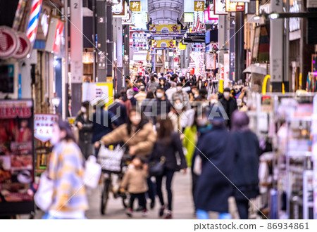 Japan's Tokyo cityscape Over 30% of severely ill bed usage rate E. Rapid increase in deaths ... New Nakamise crowd = 16th Japan's Tokyo cityscape Over 30% of severely ill bed usage rate E. Rapid increase in deaths ... New Nakamise crowd = 16th 86934861