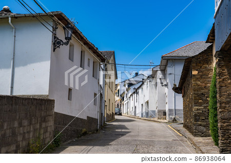 Lugo 86938064
