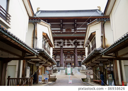 Echizen Daibutsu / Daishiyama Seidaiji Monzen-cho and Daimon (Katsuyama City, Fukui Prefecture) 86938626