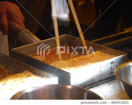美味的厚烤雞蛋 美味的厚烤雞蛋 86941601