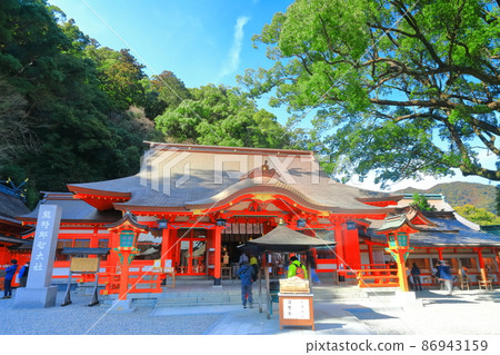 [和歌山縣]天氣晴朗的熊野那智大社 86943159