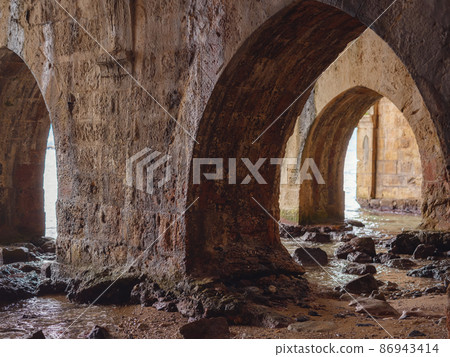 Alanya, turkey, winter walk by mediterranean sea 86943414