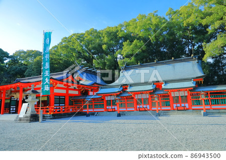 [Wakayama Prefecture] Kumano Hayatama Taisha Shrine (Kumano Inari Shrine) Kamisando under clear skies 86943500