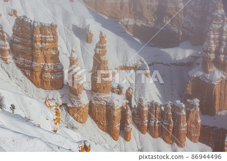 Superb view of Inspiration Point of Bryce Canyon National Park Superb view of Inspiration Point of Bryce Canyon National Park 86944496