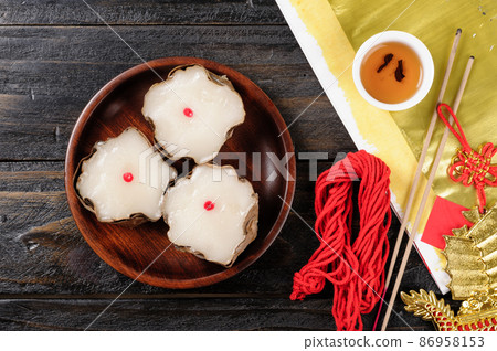 Chinese new year's cake 86958153