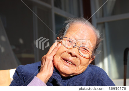100歲的奶奶日本人 100歲的奶奶日本人 86959576