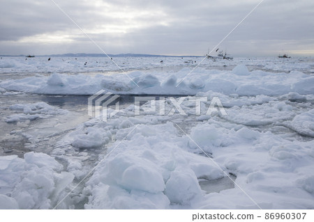 Drift ice Drift ice 86960307