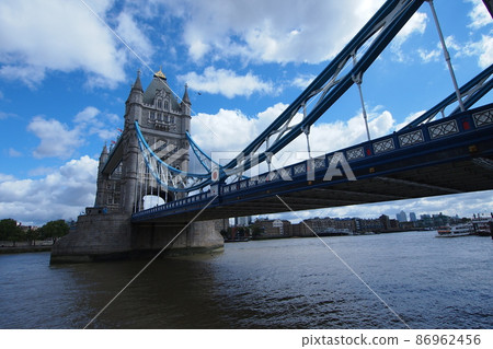 Tower Bridge over the River Thames in London 86962456