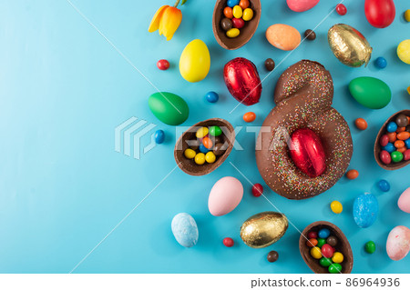 Mona de pascua cake and Easter eggs Mona de pascua cake and Easter eggs 86964936