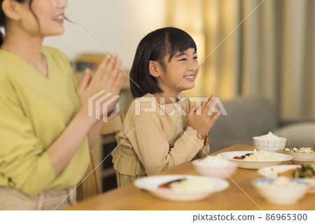 晚餐家庭 86965300