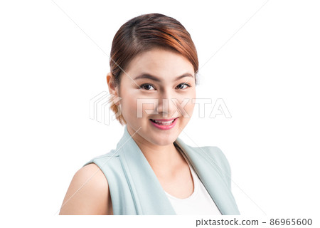Portrait of a young attractive business woman isolated on white background 86965600