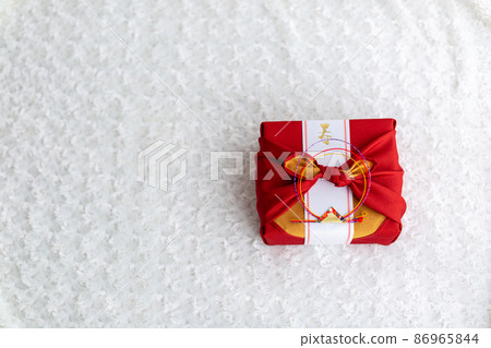 gift gift 86965844