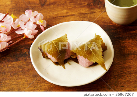 Sakuramochi Hinamatsuri Japanese sweets 86967207