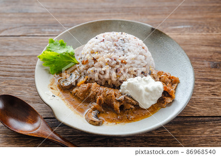 Millet rice beef stroganoff 86968540