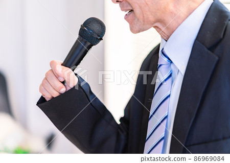 研討會講師男 86969084