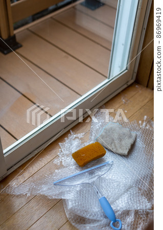 Window glass insulation sheet 86969419