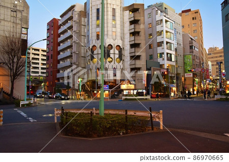 Ebisu station square in the evening, Tokyo Ebisu station square in the evening, Tokyo 86970665