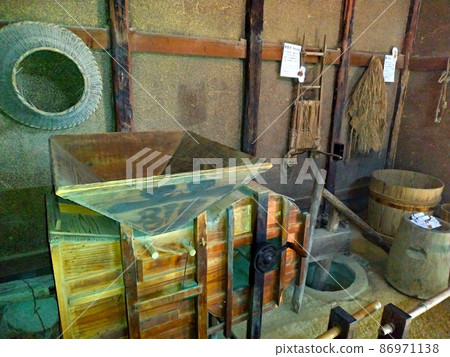 Agricultural tools for old folk houses in Shikoku Village, Kagawa Prefecture 86971138