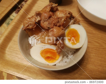 Boiled chicken and eggs Boiled chicken and eggs 86972800