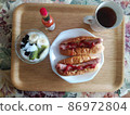 Hot dog breakfast 86972804