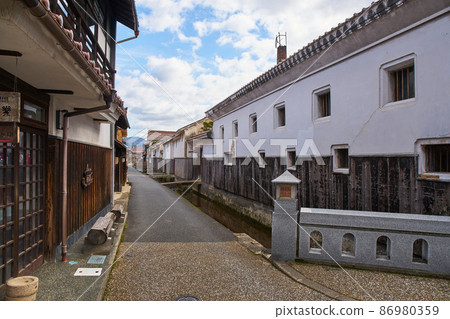 Kurayoshi White Warehouse 86980359