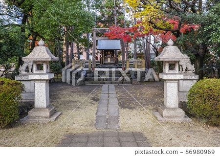 Nitto Shrine on the grounds of Noritake Garden 86980969