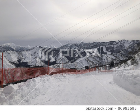 Echigo Yuzawa NASPA Ski Garden 86983693