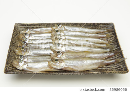 Maru-dried shishamo from Hokkaido 86986066