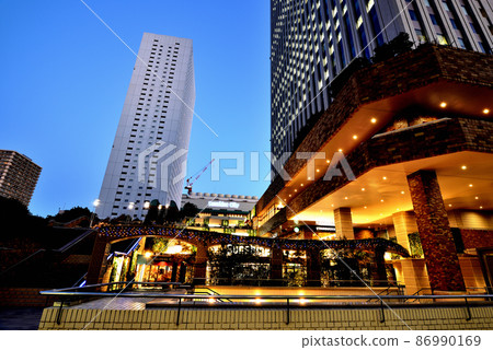 池袋陽光城周邊建築區夜景 86990169