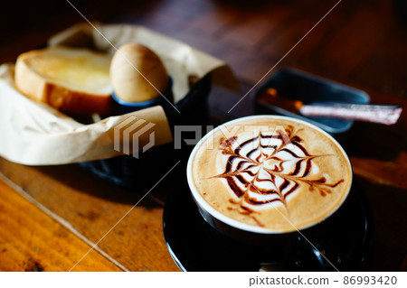 咖啡廳早上 86993420