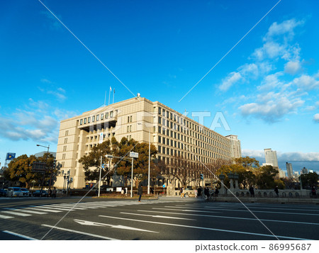 Osaka Nakanoshima Osaka City Hall and Midosuji at dusk Osaka Nakanoshima Osaka City Hall and Midosuji at dusk 86995687