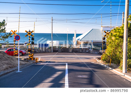 《神奈川縣》沿海鐵路道口,七里浜 《神奈川縣》沿海鐵路道口,七里浜 86995798